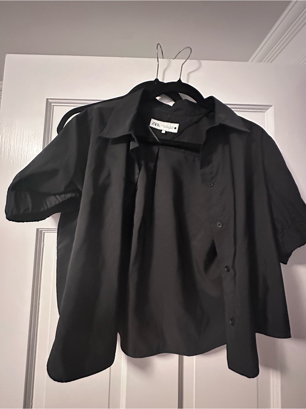 Zara Women’s Black Short Sleeve Button-Up Shirt